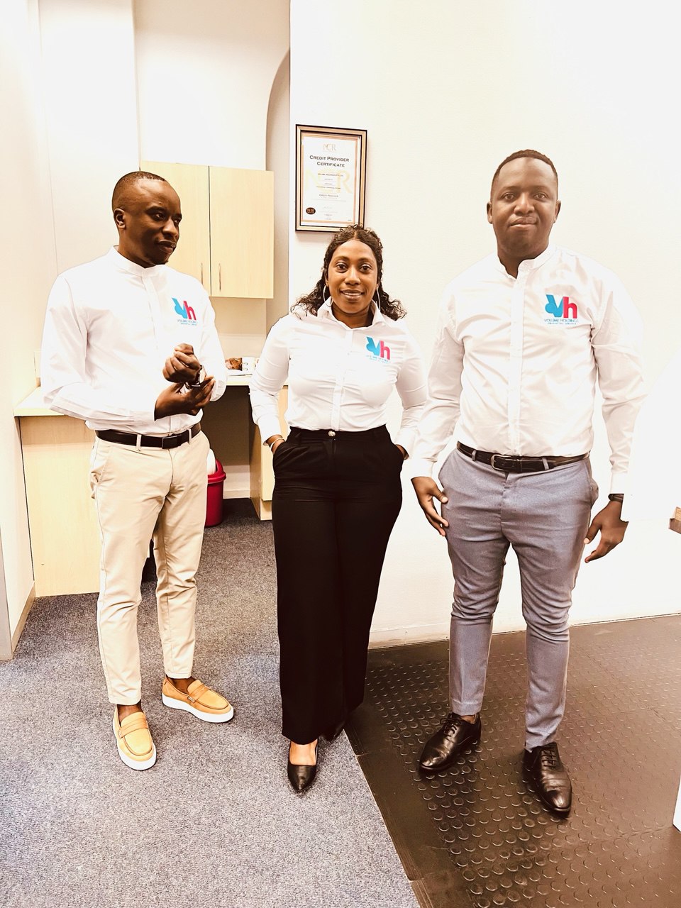 photo_6028161993971713798_y